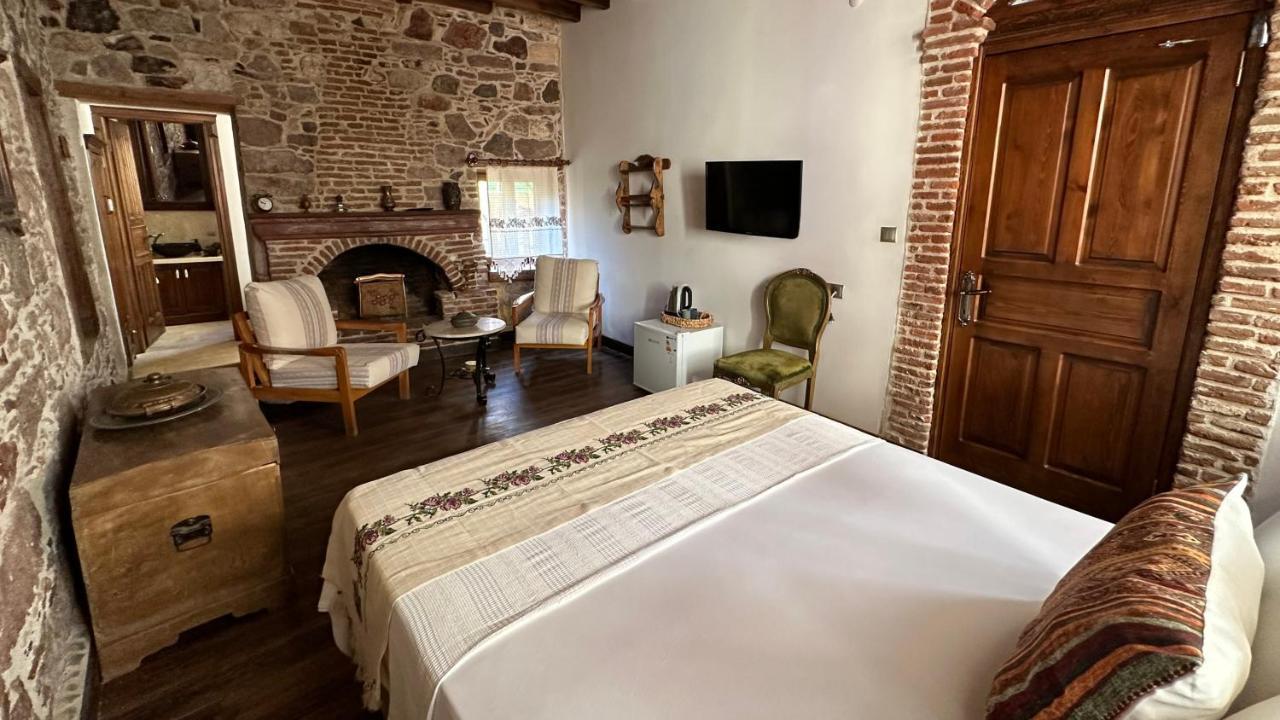 Cunda Konak Nazimaki Ayvalı Exterior foto